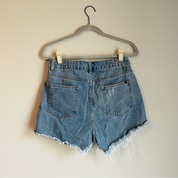 Distressed High Waisted Denim Shorts - Picture 2 of 2